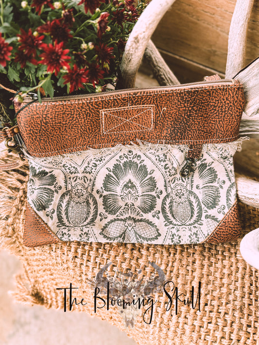 FLORAL FLOW CROSSBODY