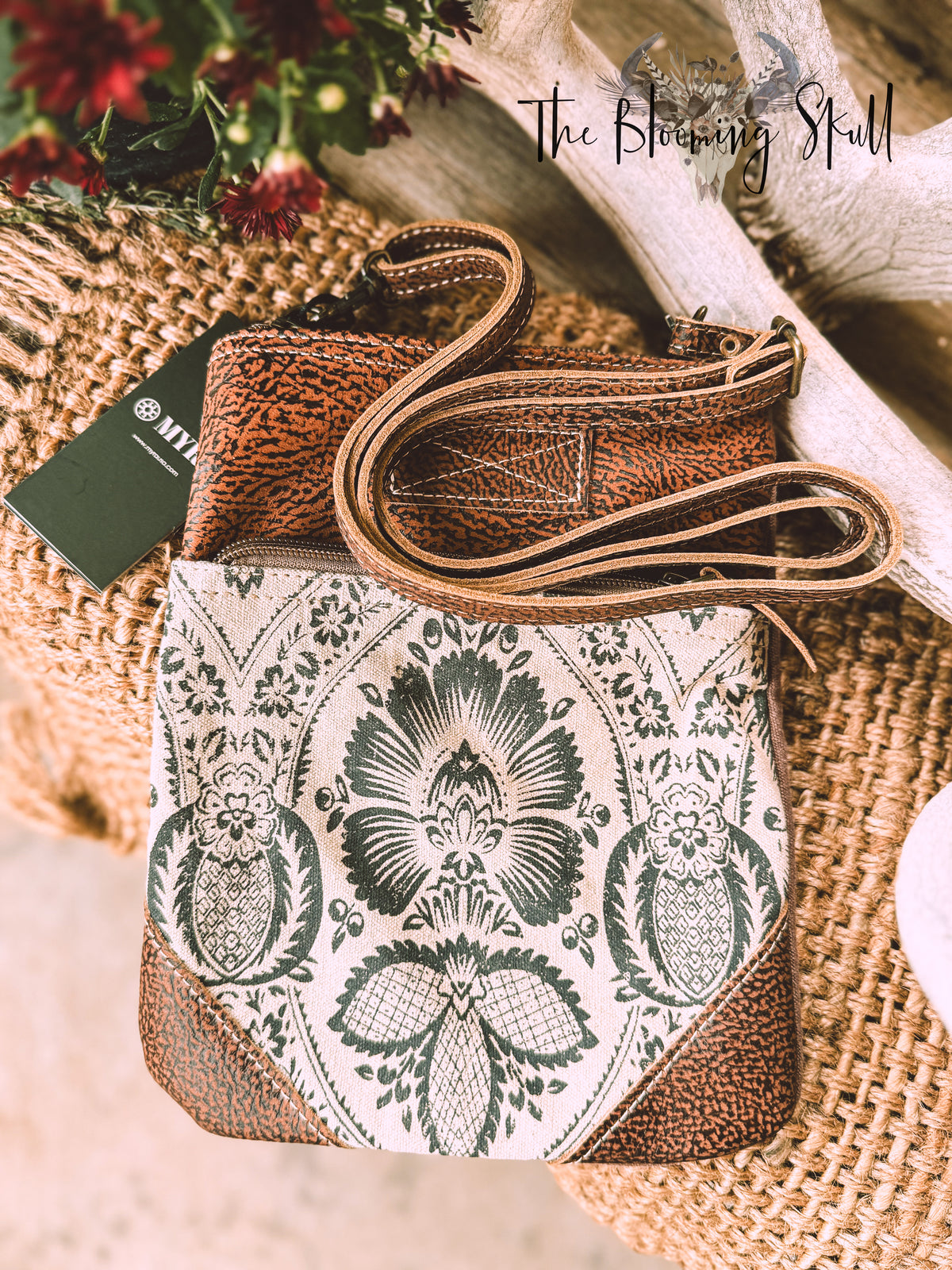 SOUL SEARCHER CROSSBODY