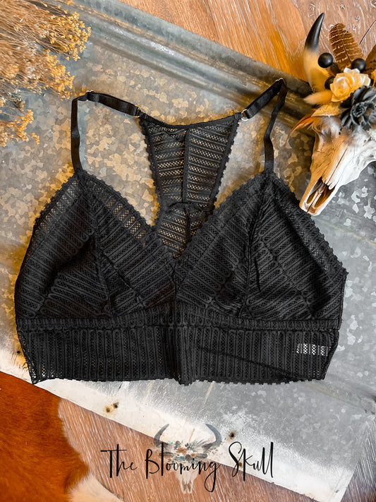 PLUS SIZED BOHO RIBBED LACE RACERBACK BRALETTE